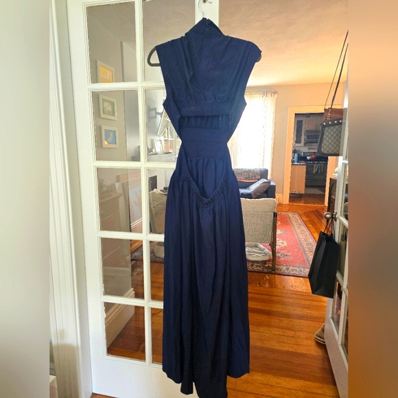 Maxi side cutout dress with pockets - Picture 2 of 6